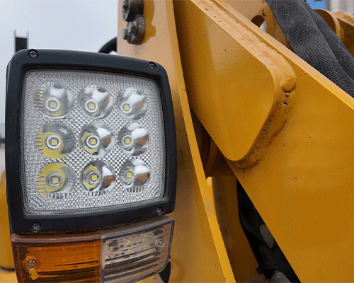 Kompakt Lastikli Yükleyici