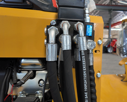 Kompakt Mafsallı Yükleyici Kompakt Mafsallı Yükleyici